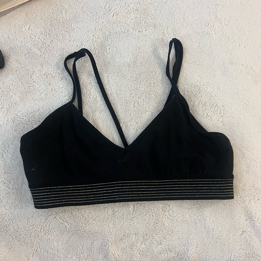 Lululemon black sports bra